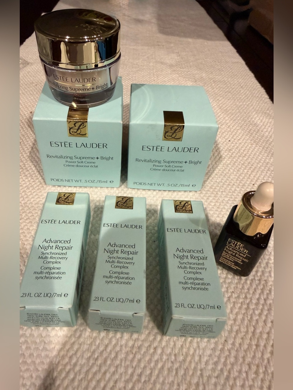 Estee Lauder Skincare Set - Powersoft Cream & Advanced Night RepairTravel sized - Picture 4 of 16